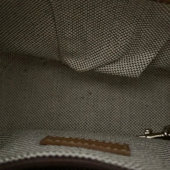 Dooney and Bourke handbag - Picture 6 of 12